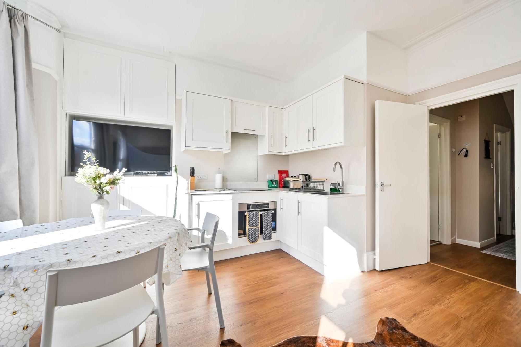 Spacious Bright 2-3 Bed Flat In Fulham By The Thames Appartamento Londra
